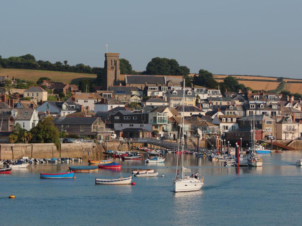 16 Courtenay Street * Salcombe